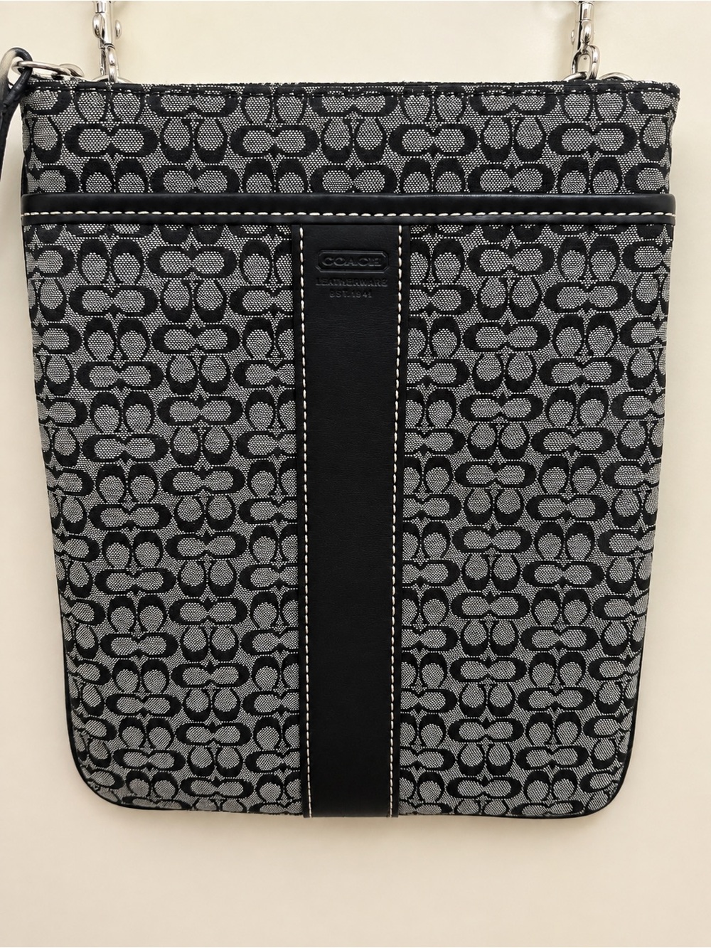 Coach Signature Jacquard Messenger in Black and Gray